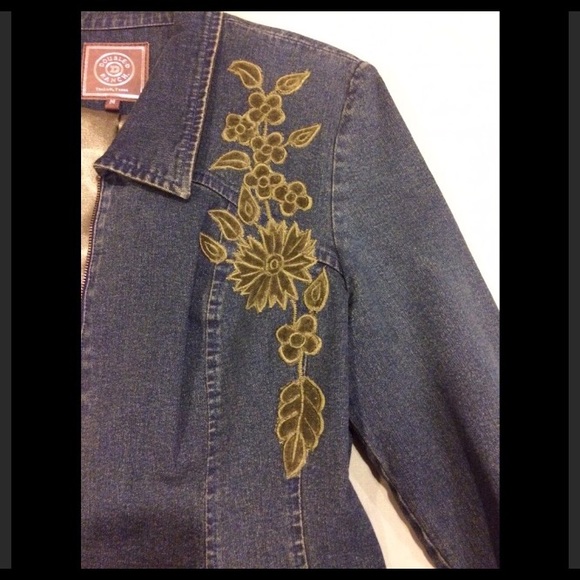 🐴DoubleDRanch Denim Jacket with and matching shirt *skirt not available - Picture 5 of 8